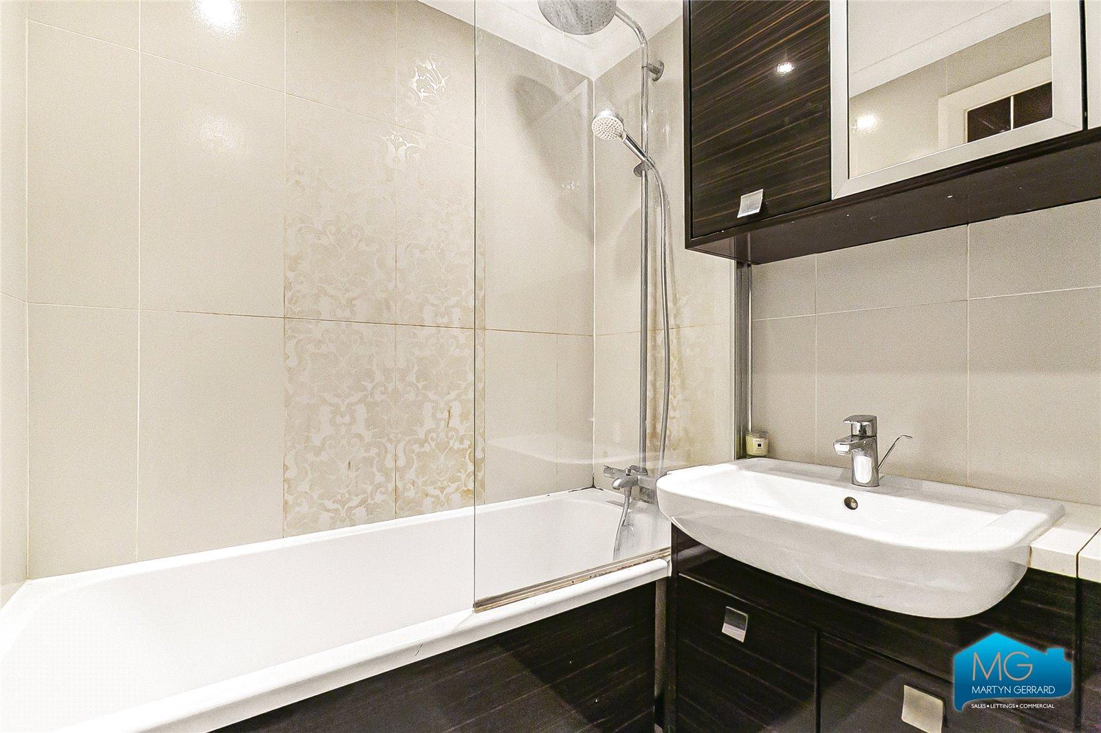 1 bedroom Apartment to rent - Martyn Gerrard