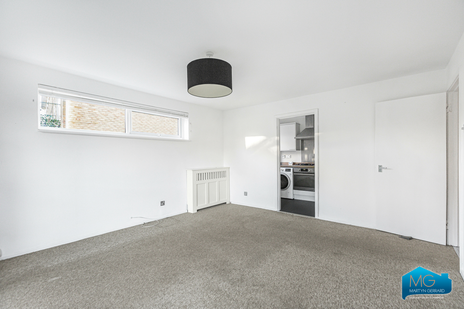 2 bedroom Apartment to rent - Martyn Gerrard