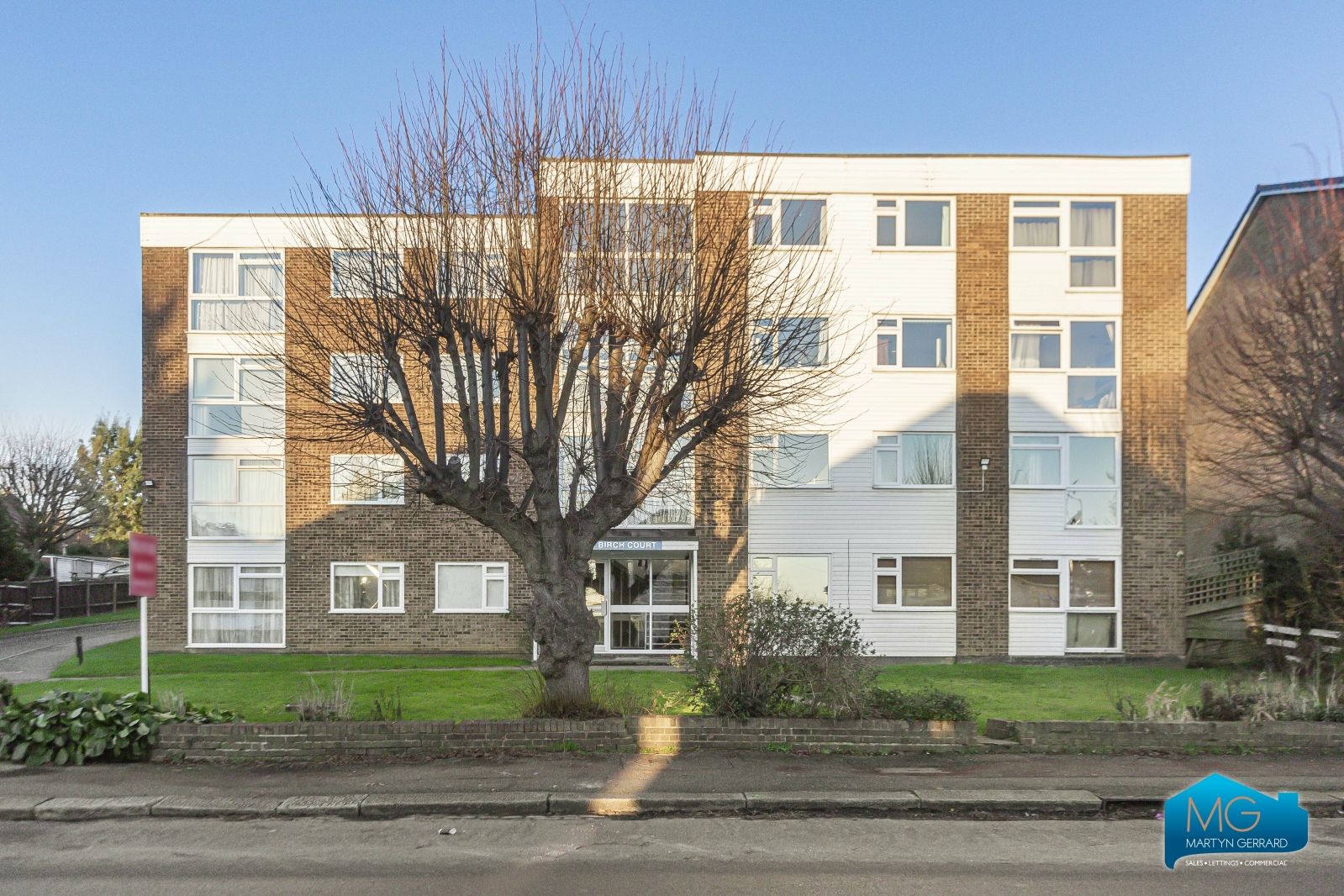 Park Road, New Barnet, Hertfordshire, EN4+  - Martyn Gerrard
