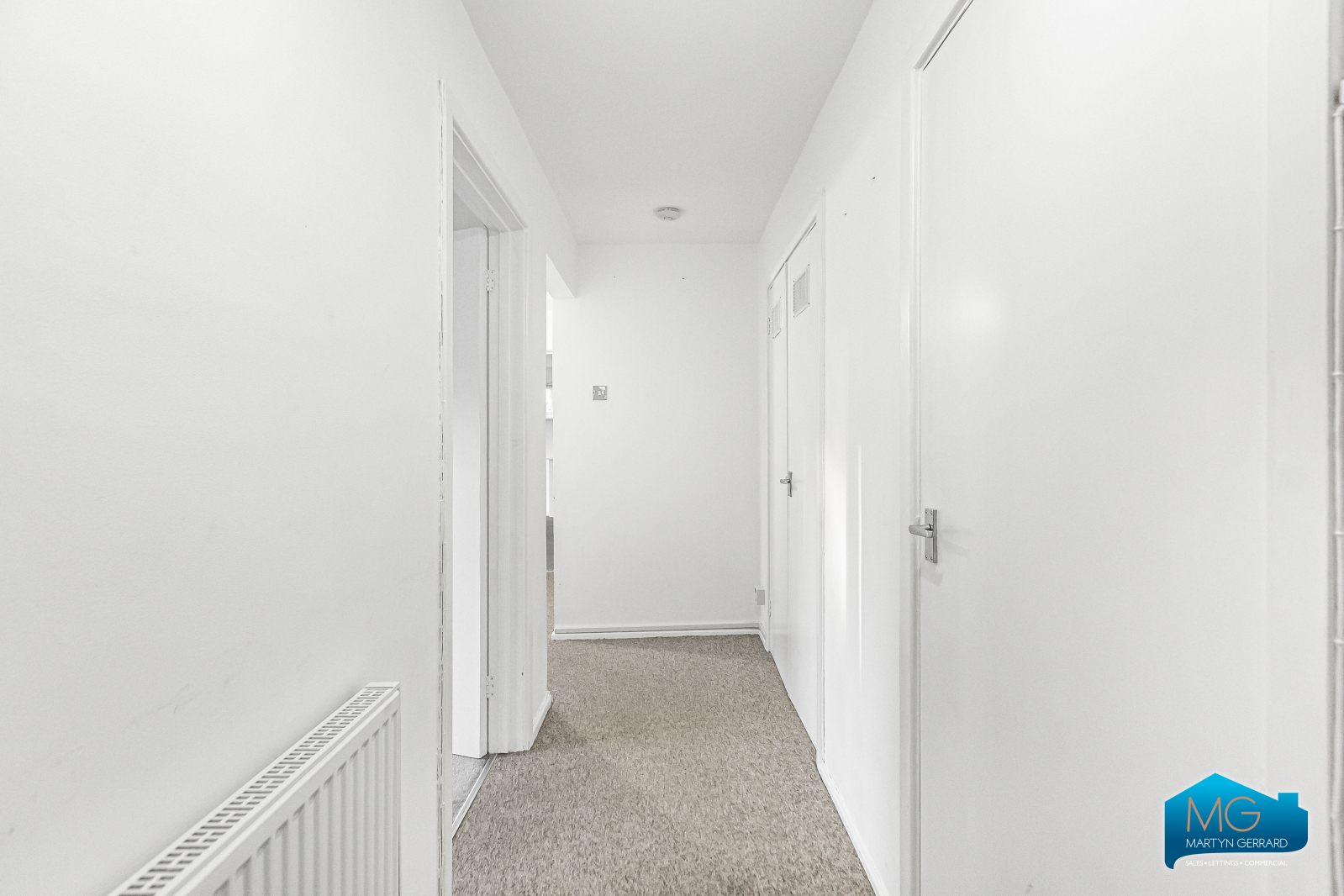 2 bedroom Apartment to rent - Martyn Gerrard