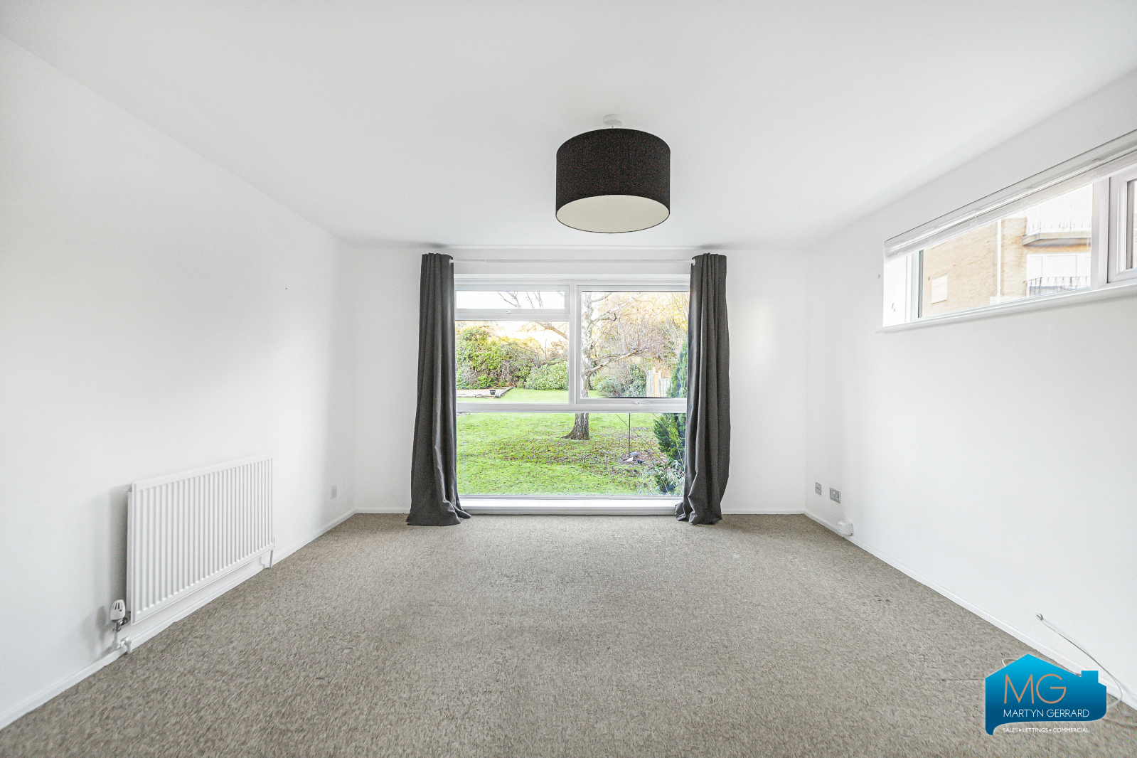2 bedroom Apartment to rent - Martyn Gerrard