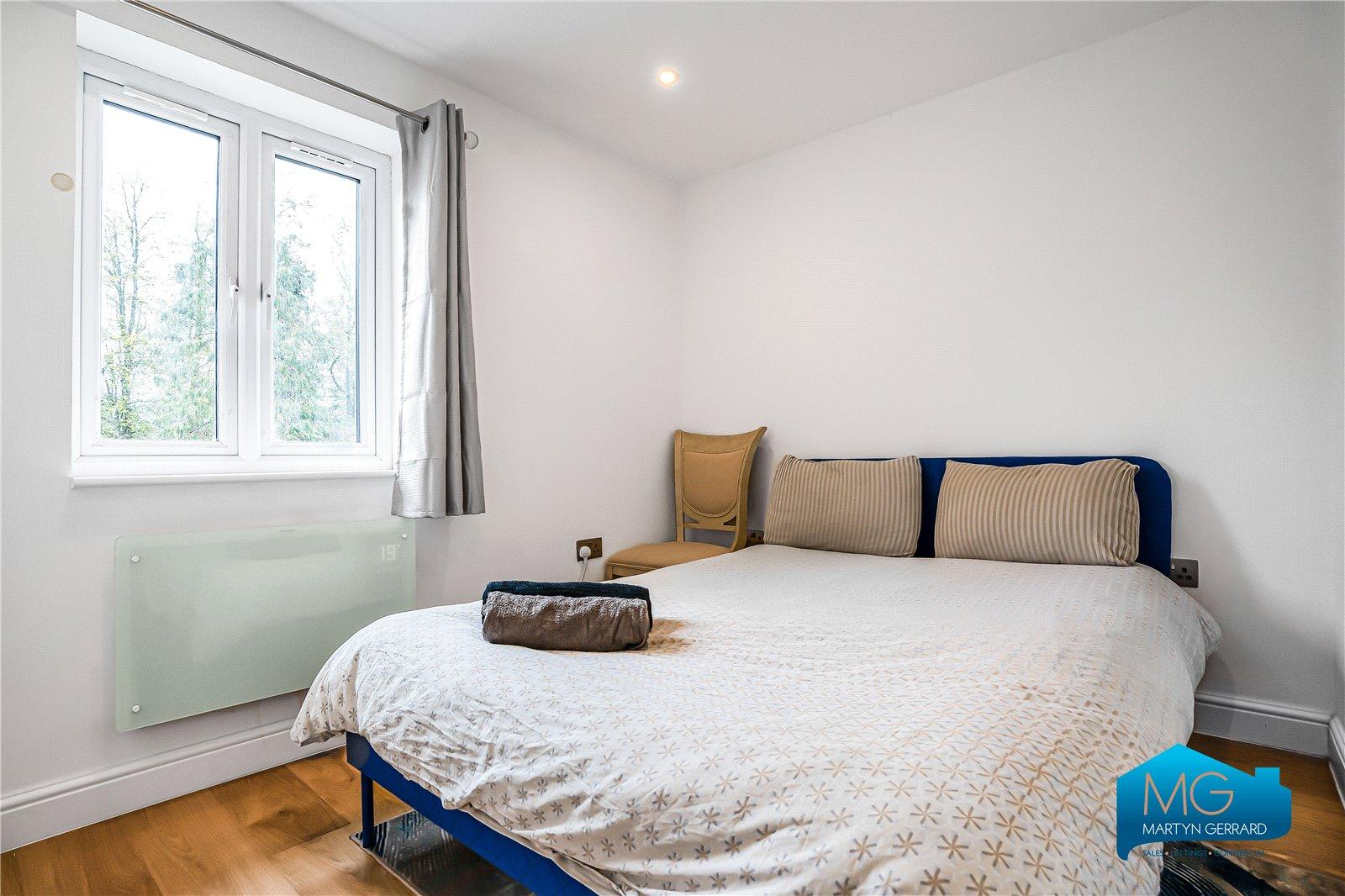 2 bedroom Terraced House to rent - Martyn Gerrard