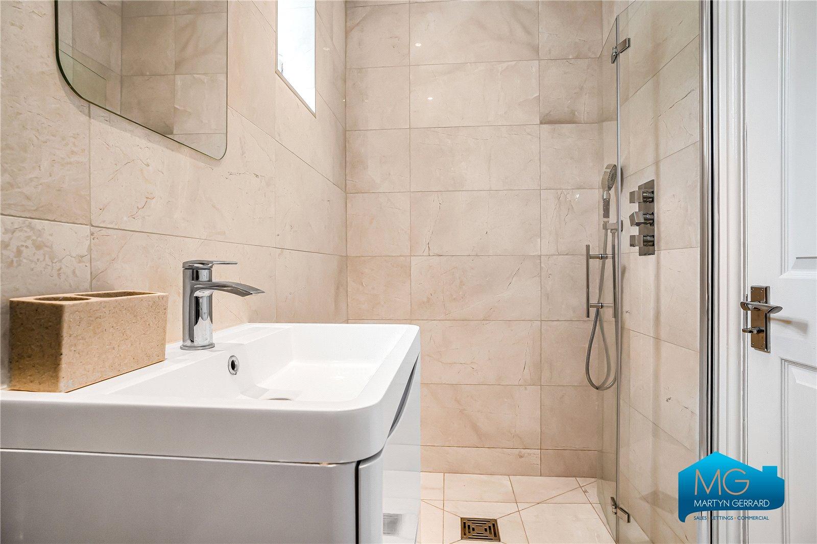 2 bedroom Terraced House to rent - Martyn Gerrard