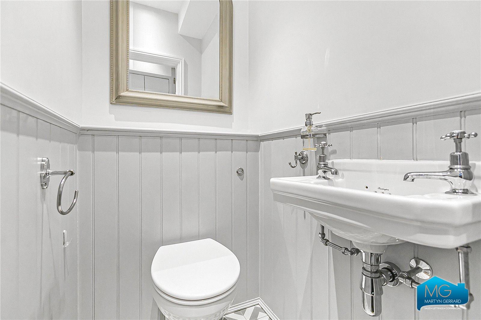 4 bedroom Semi-Detached House to rent - Martyn Gerrard