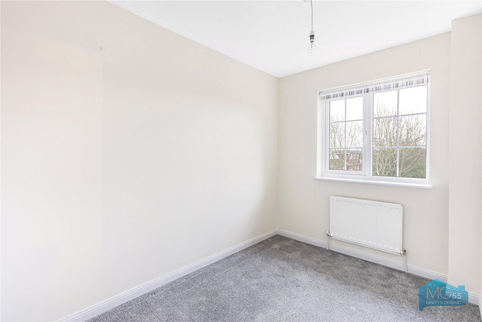 4 bedroom Detached House to rent - Martyn Gerrard