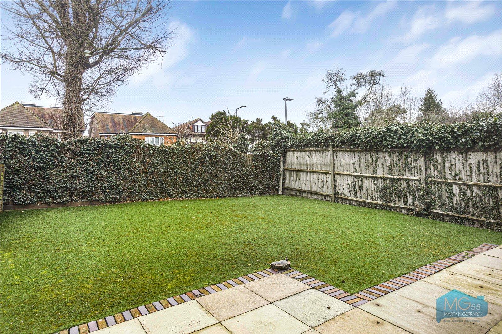 4 bedroom Detached House to rent - Martyn Gerrard