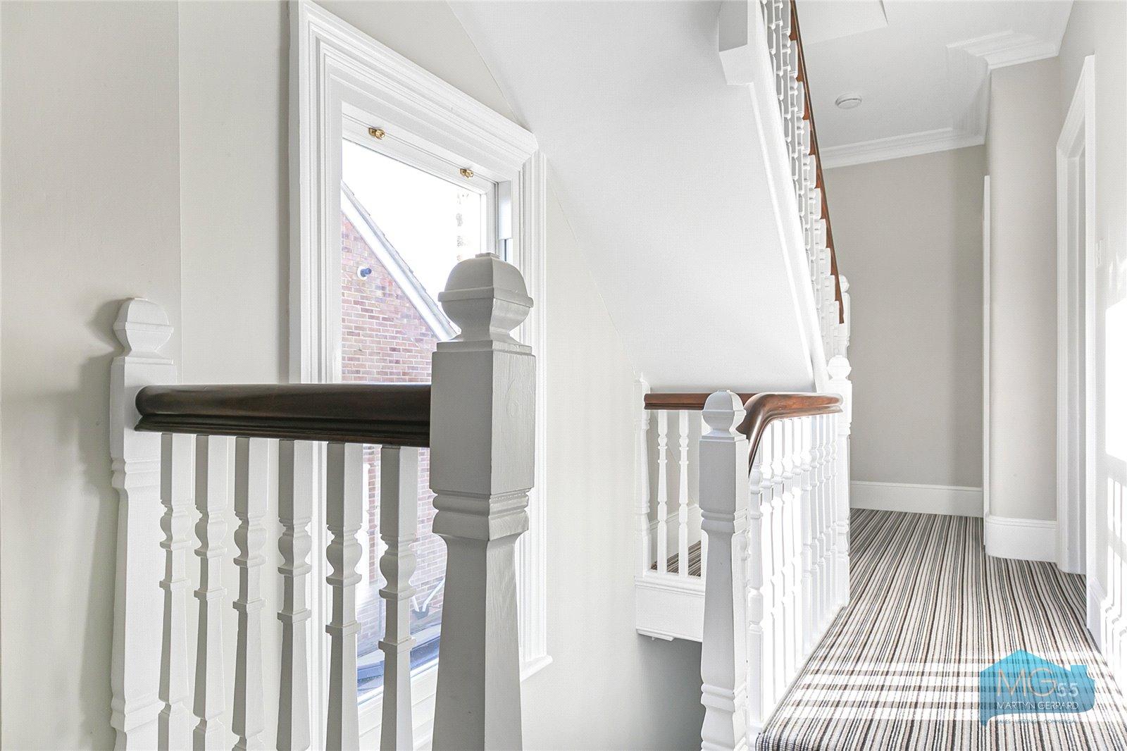 5 bedroom Semi-Detached House to rent - Martyn Gerrard