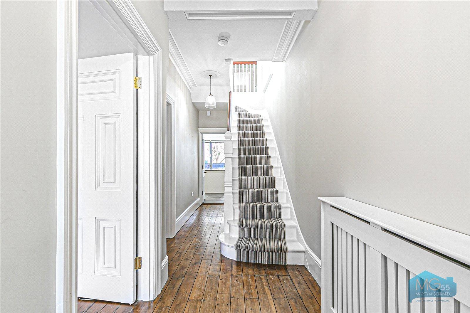 5 bedroom Semi-Detached House to rent - Martyn Gerrard
