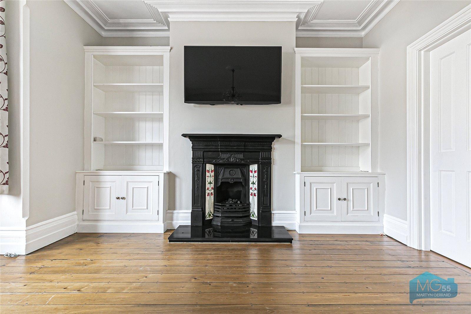 5 bedroom Semi-Detached House to rent - Martyn Gerrard