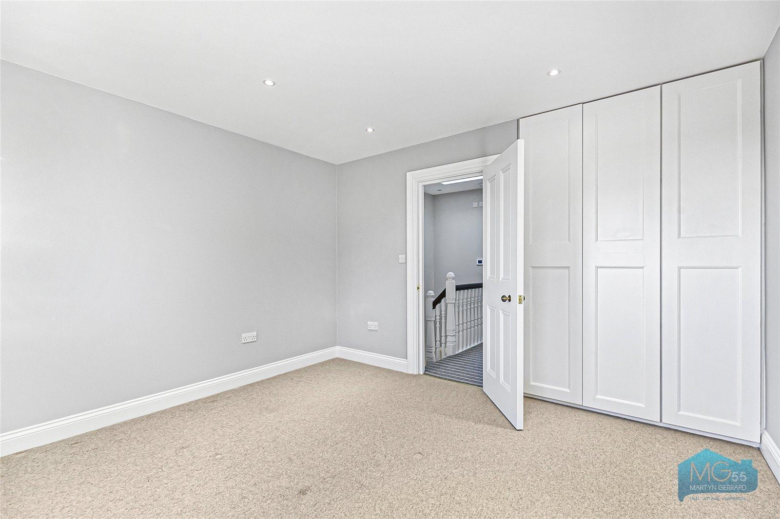 5 bedroom Semi-Detached House to rent - Martyn Gerrard