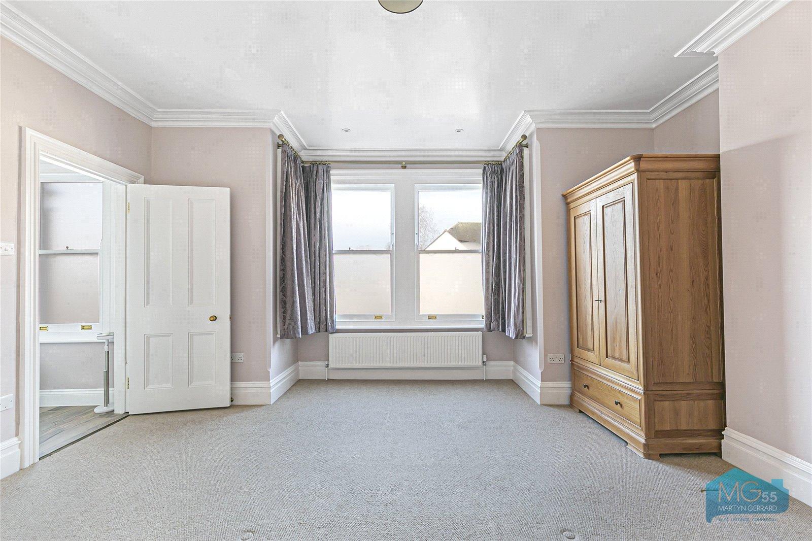 5 bedroom Semi-Detached House to rent - Martyn Gerrard