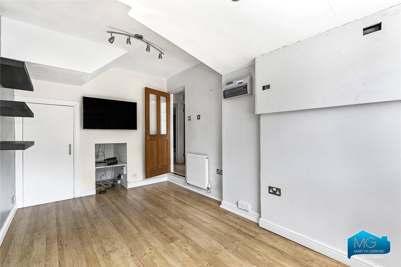 3 bedroom Terraced House to rent - Martyn Gerrard