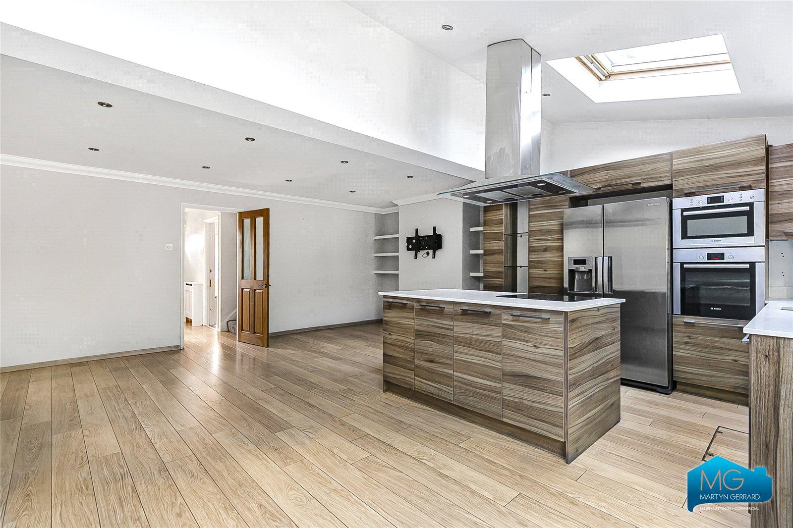 3 bedroom Terraced House to rent - Martyn Gerrard