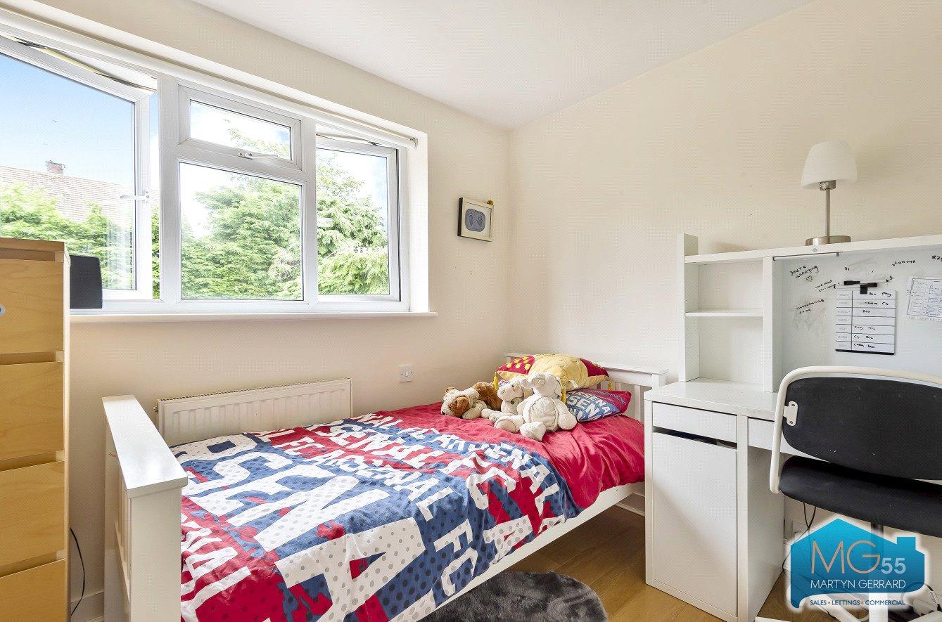 3 bedroom Detached House to rent - Martyn Gerrard