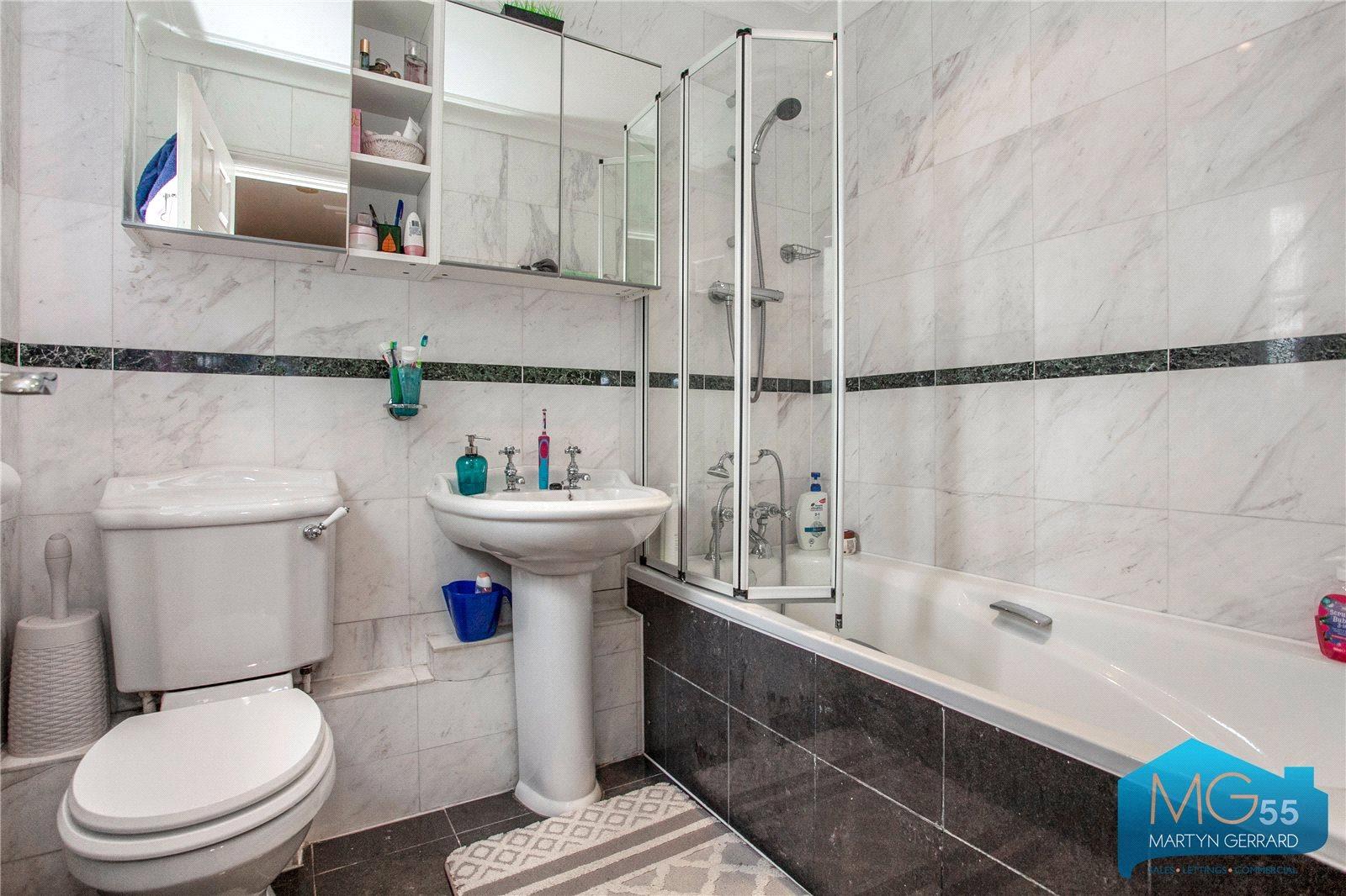 3 bedroom Detached House to rent - Martyn Gerrard
