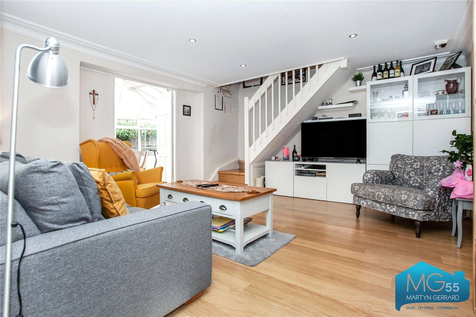 3 bedroom Detached House to rent - Martyn Gerrard