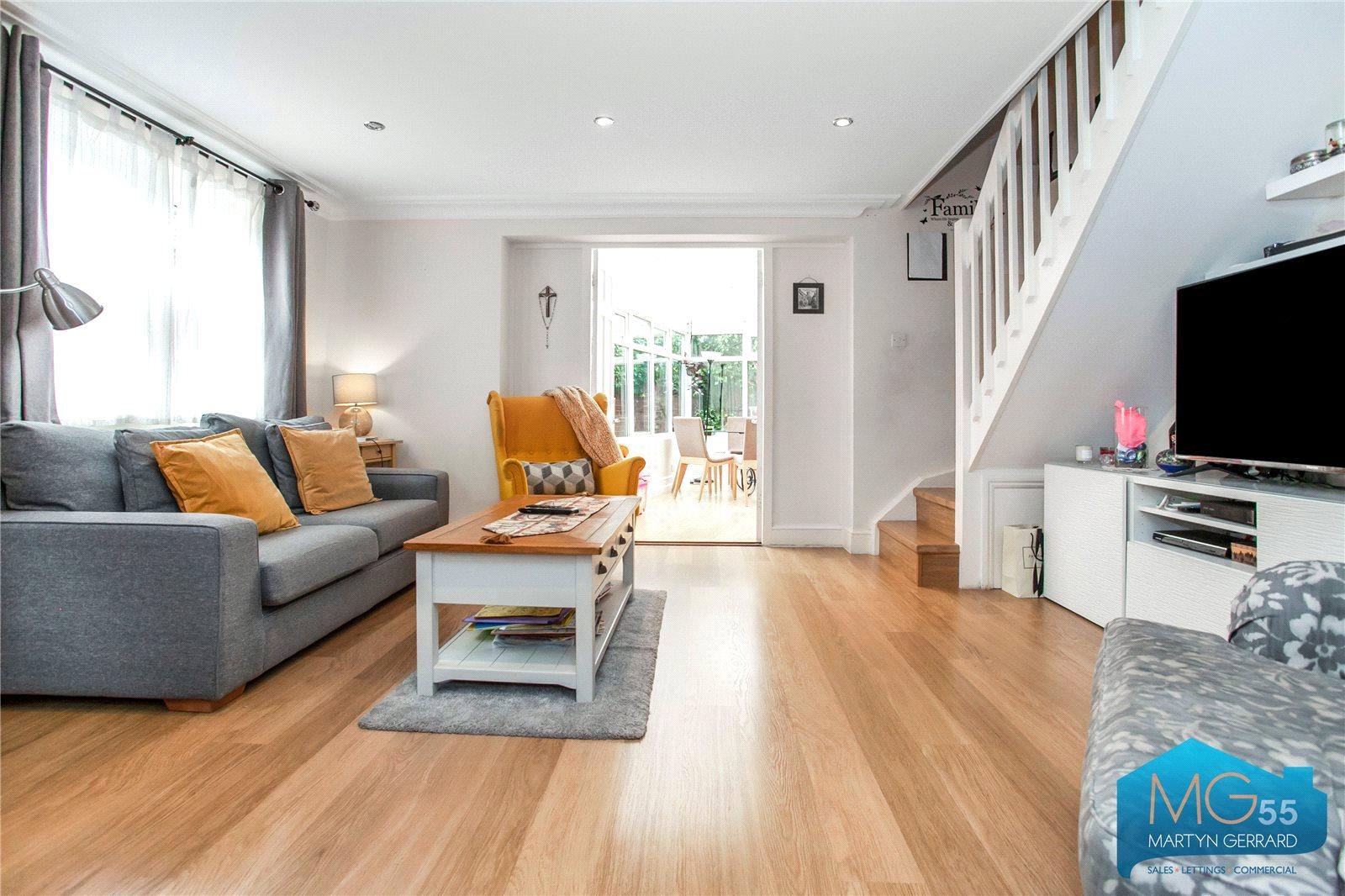 3 bedroom Detached House to rent - Martyn Gerrard