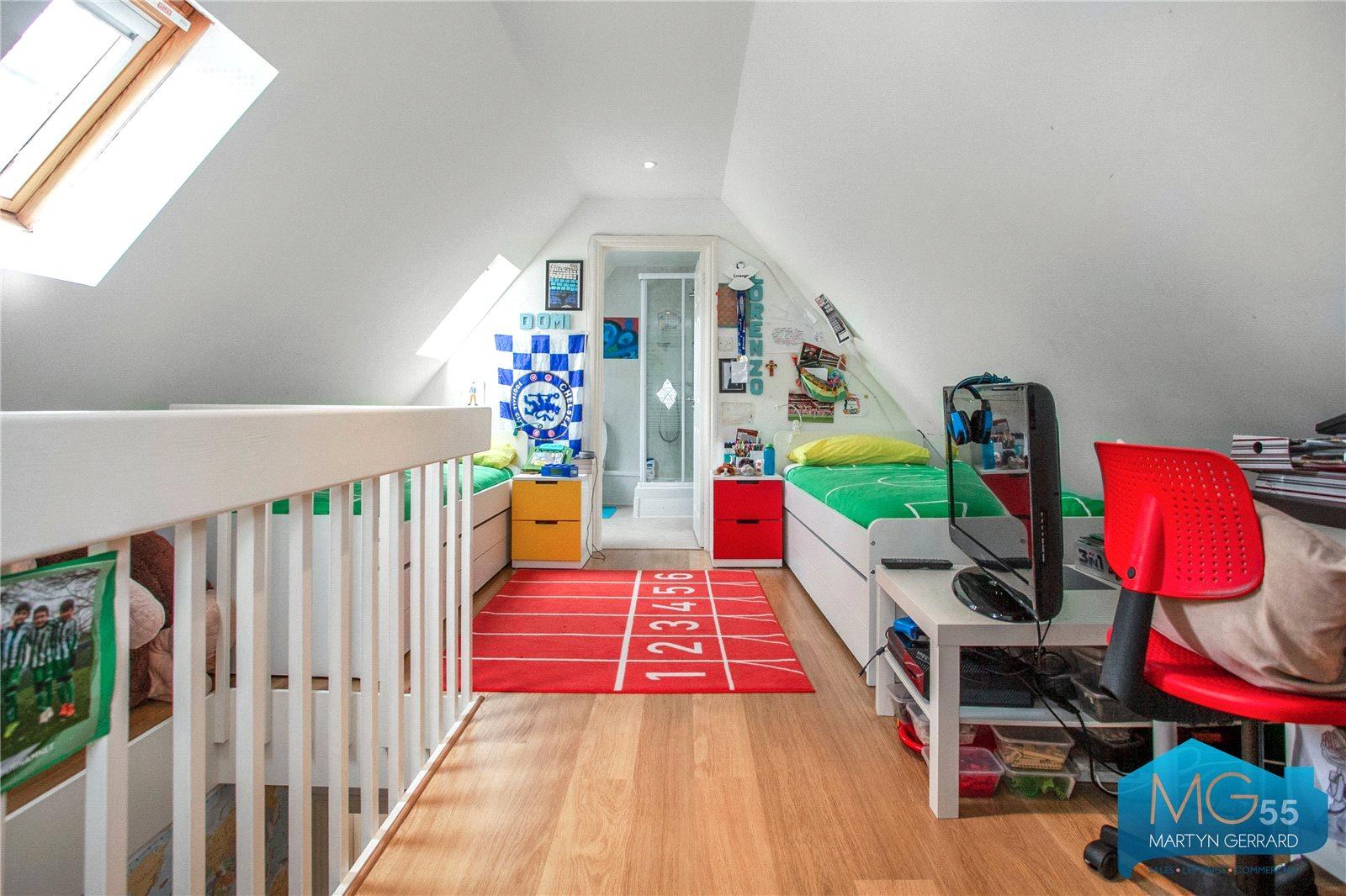 3 bedroom Detached House to rent - Martyn Gerrard