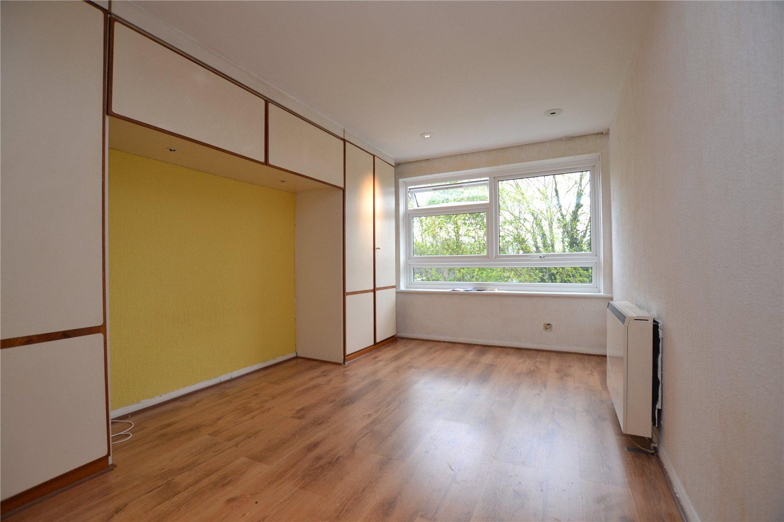 2 bedroom Apartment to rent + ' - Martyn Gerrard
