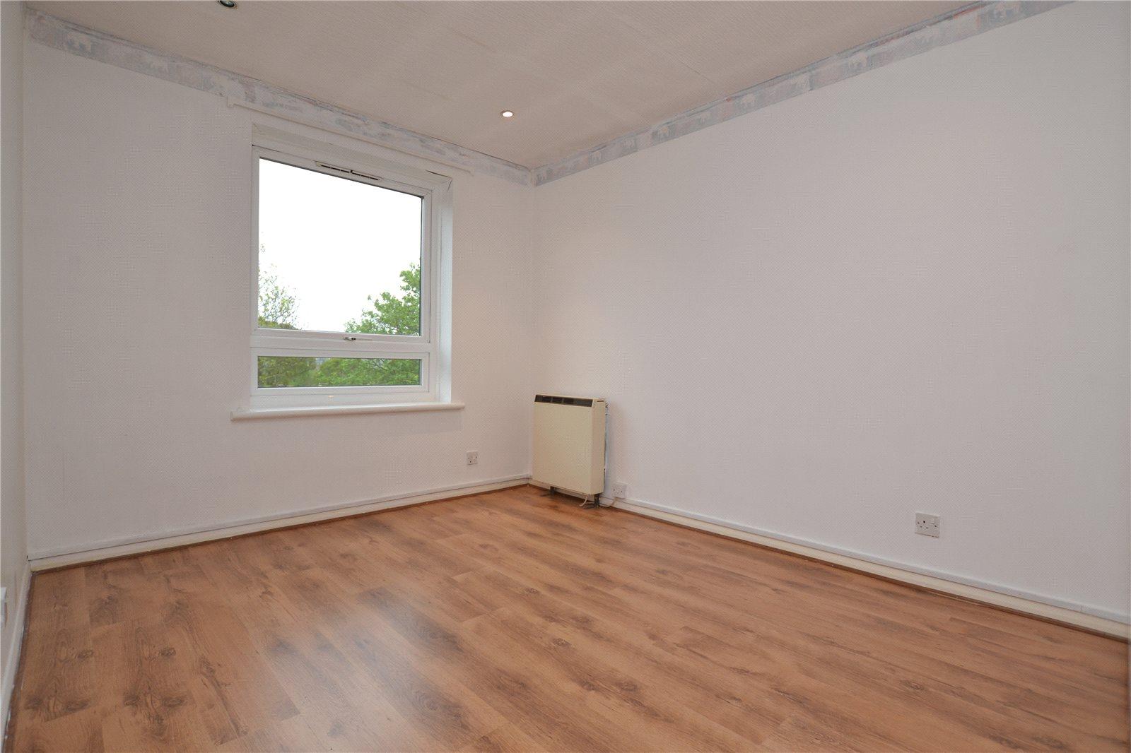 2 bedroom Apartment to rent - Martyn Gerrard