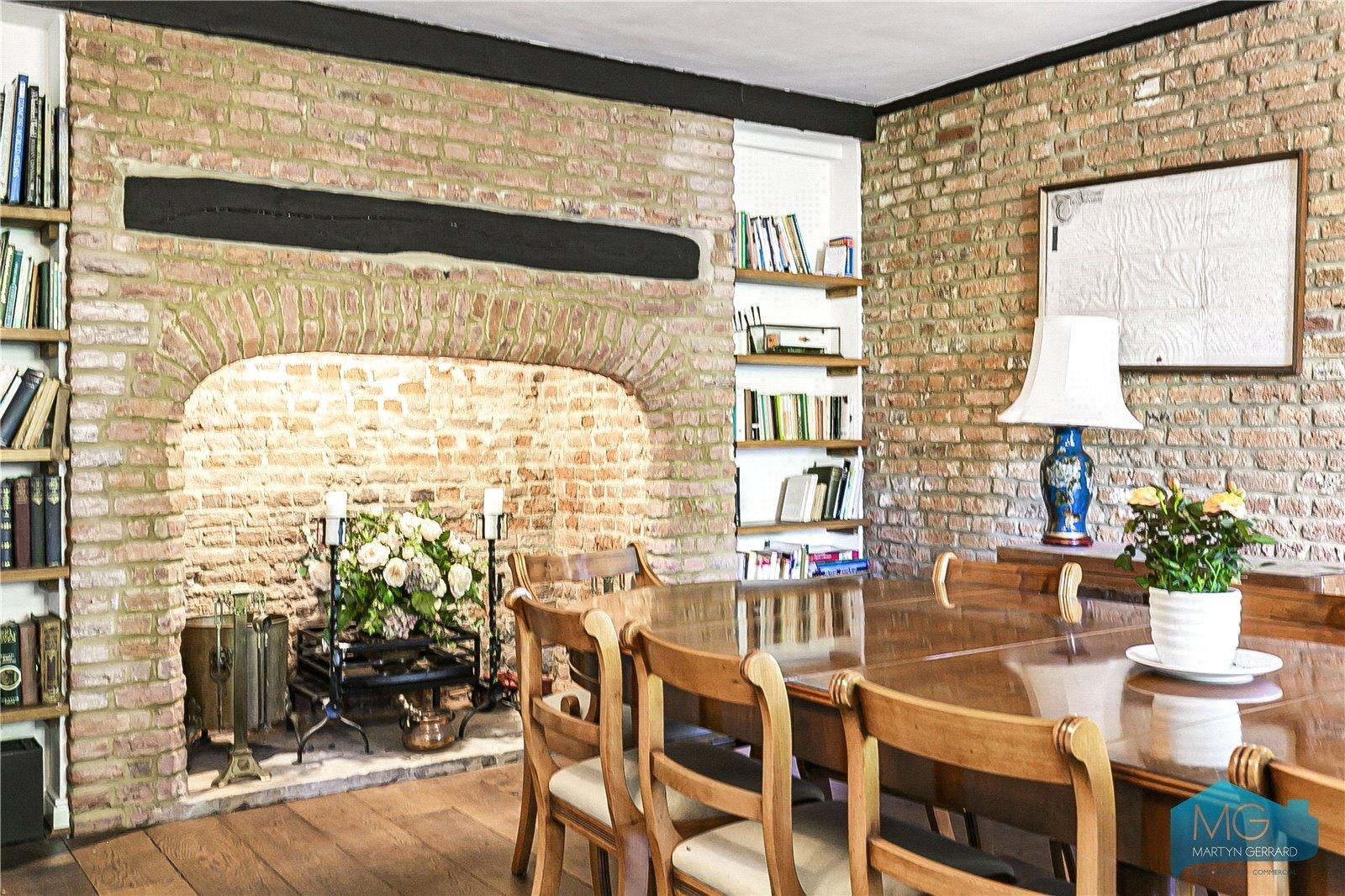 5 bedroom Semi-Detached House to rent - Martyn Gerrard
