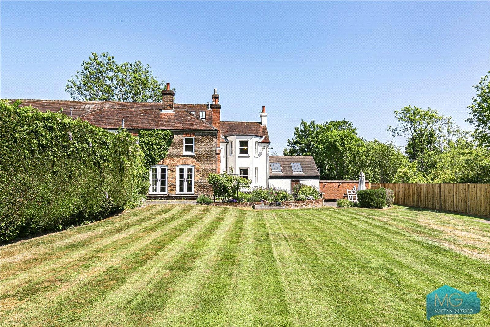 5 bedroom Semi-Detached House to rent - Martyn Gerrard