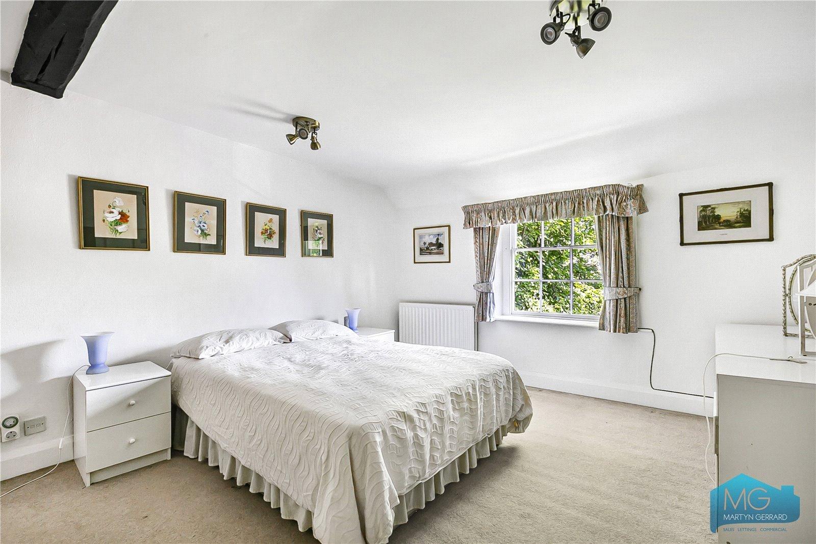 5 bedroom Semi-Detached House to rent - Martyn Gerrard