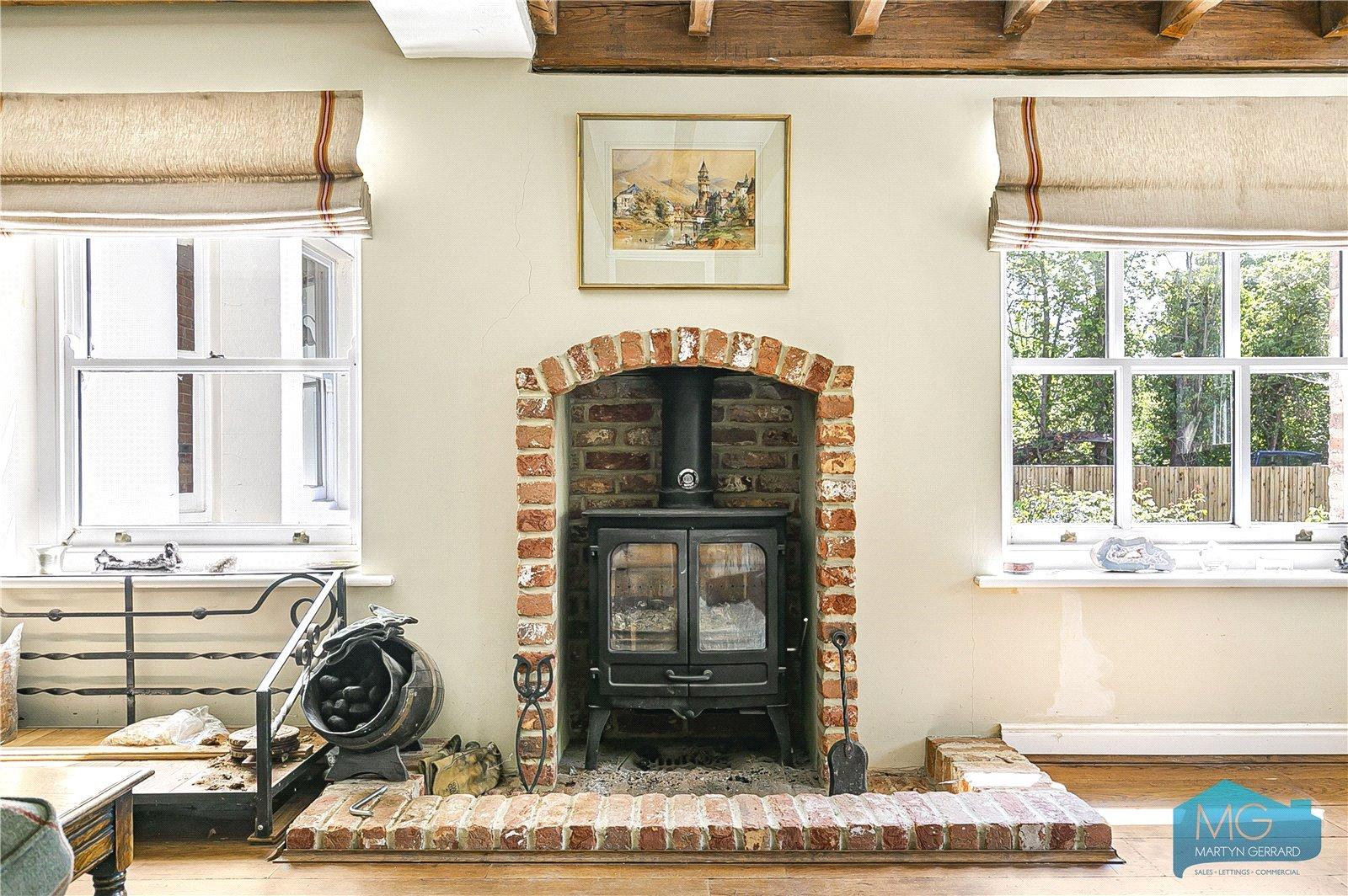 5 bedroom Semi-Detached House to rent - Martyn Gerrard