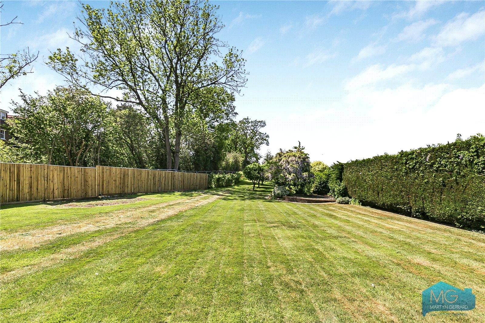 5 bedroom Semi-Detached House to rent - Martyn Gerrard