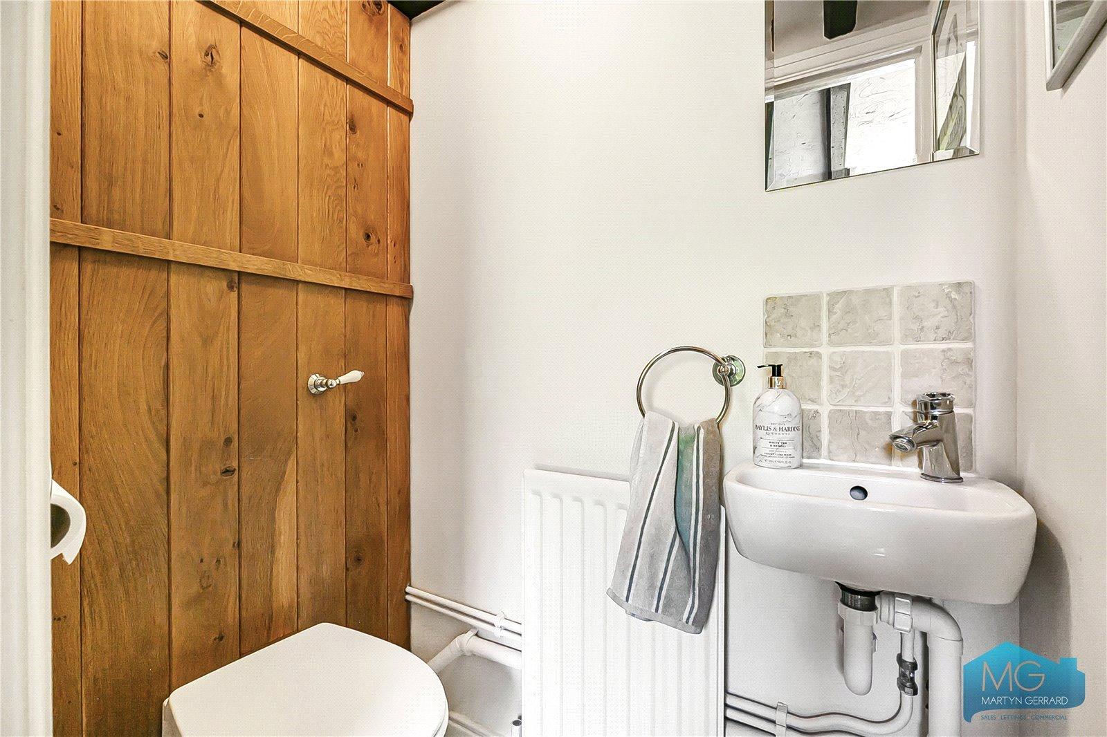 5 bedroom Semi-Detached House to rent - Martyn Gerrard