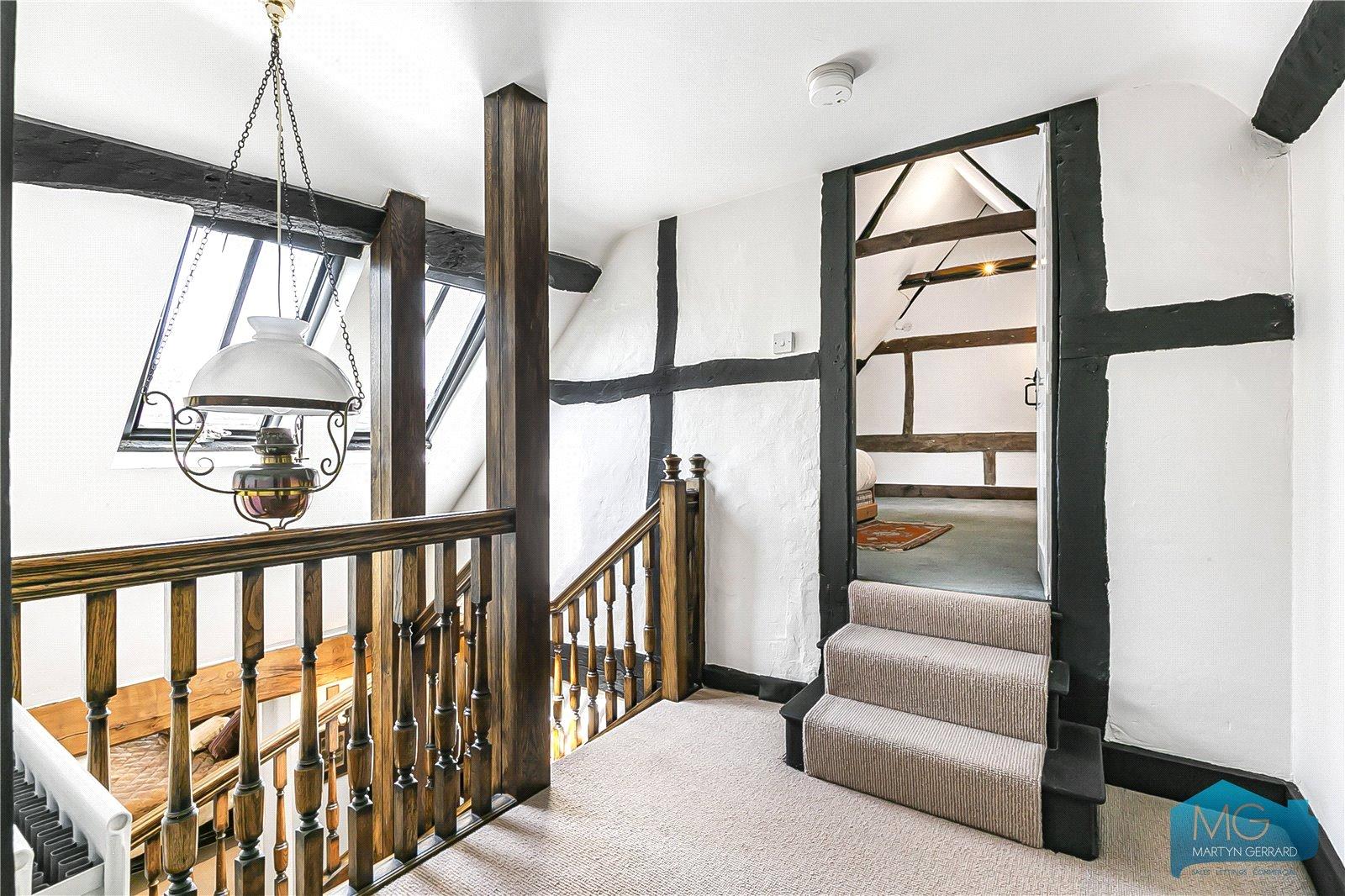5 bedroom Semi-Detached House to rent - Martyn Gerrard