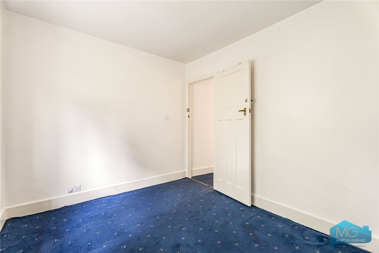 4 bedroom Semi-Detached House for sale - Martyn Gerrard