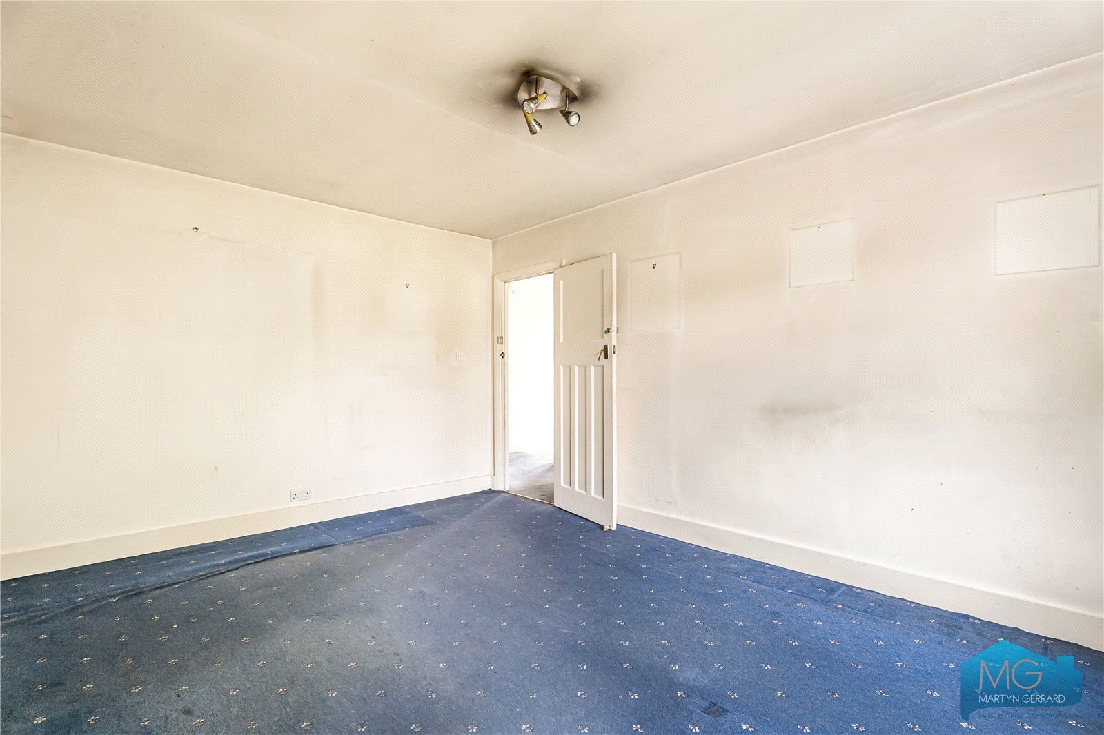4 bedroom Semi-Detached House for sale - Martyn Gerrard