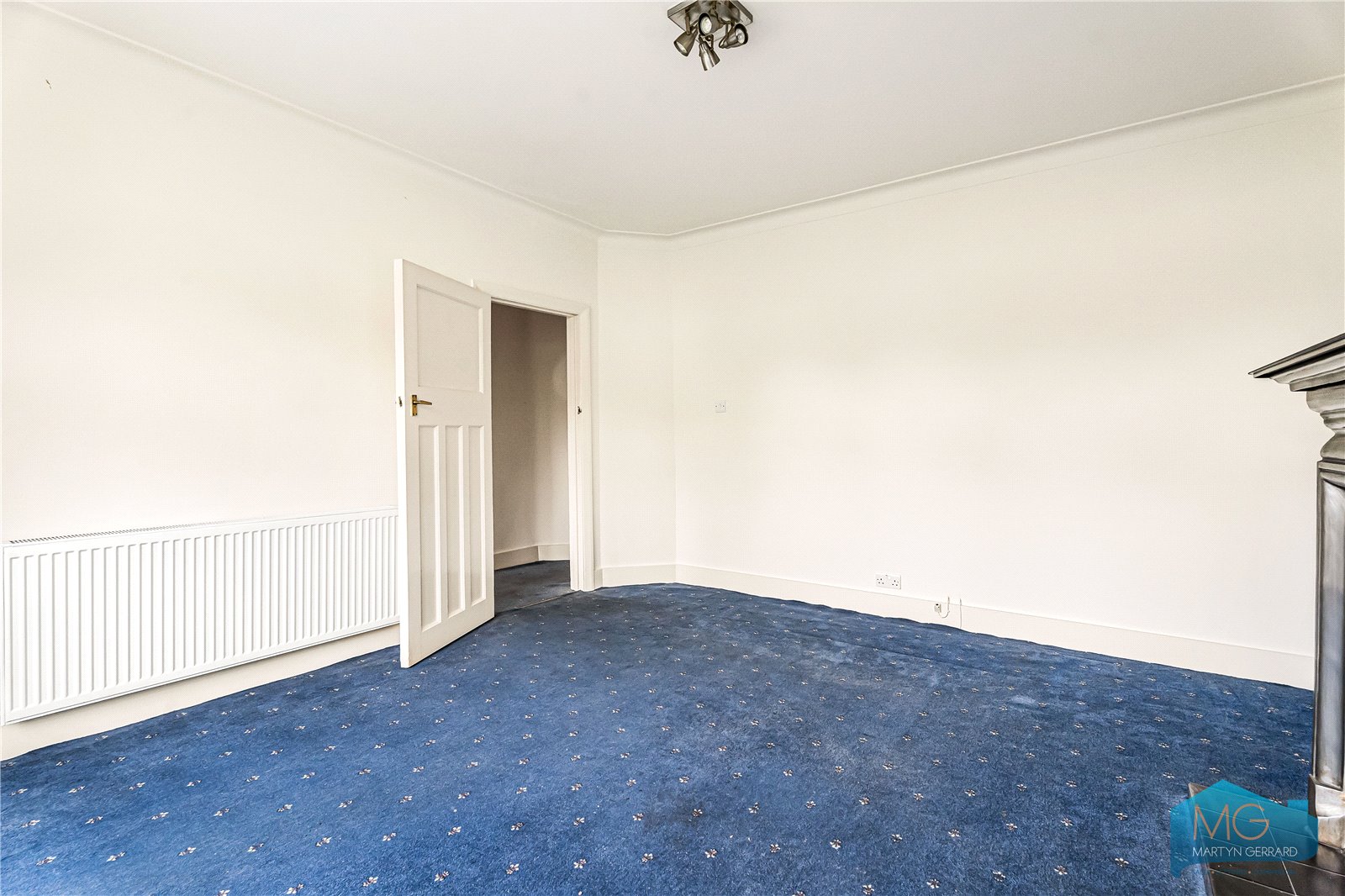 4 bedroom Semi-Detached House for sale - Martyn Gerrard
