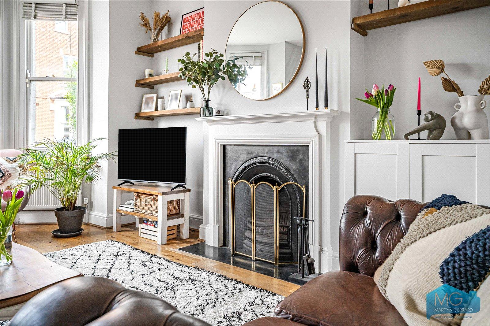 2 bedroom Maisonette for sale - Martyn Gerrard