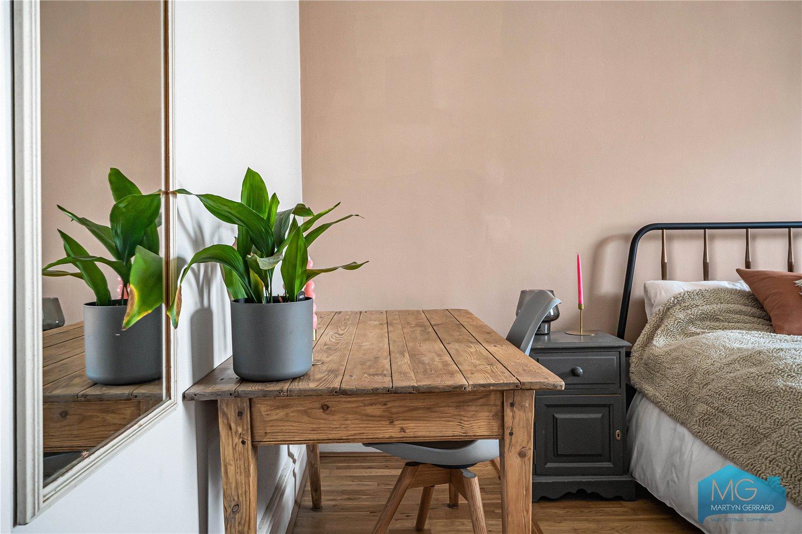 2 bedroom Maisonette for sale - Martyn Gerrard