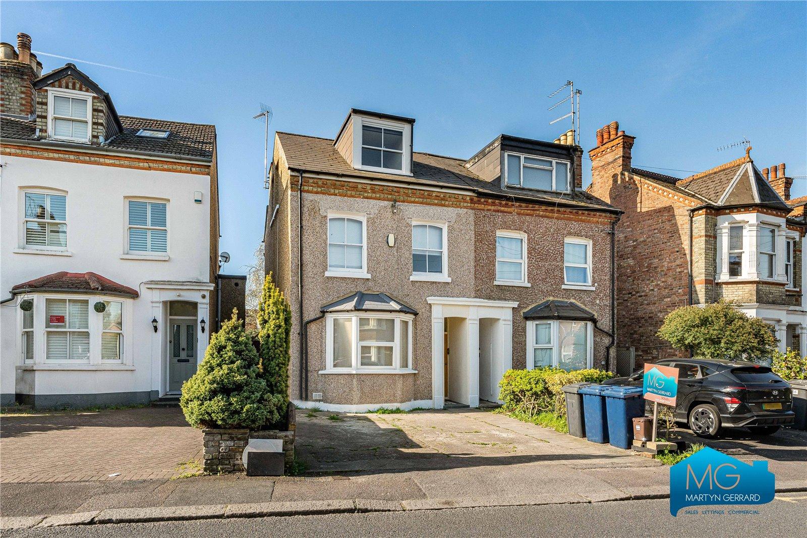 1 bedroom Ground Floor Flat to rent - Martyn Gerrard