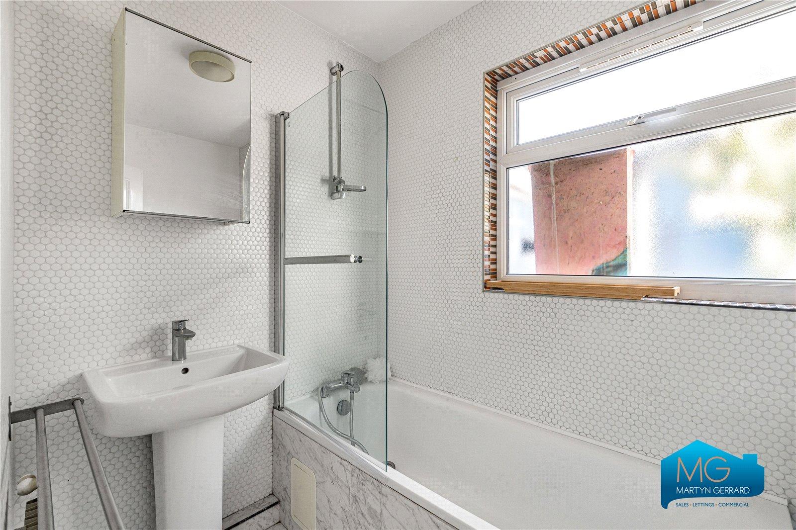 1 bedroom Ground Floor Flat to rent - Martyn Gerrard