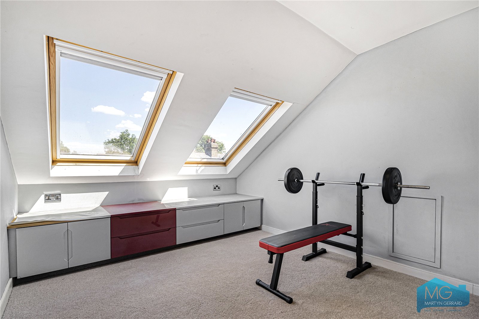 3 bedroom Terraced House for sale - Martyn Gerrard