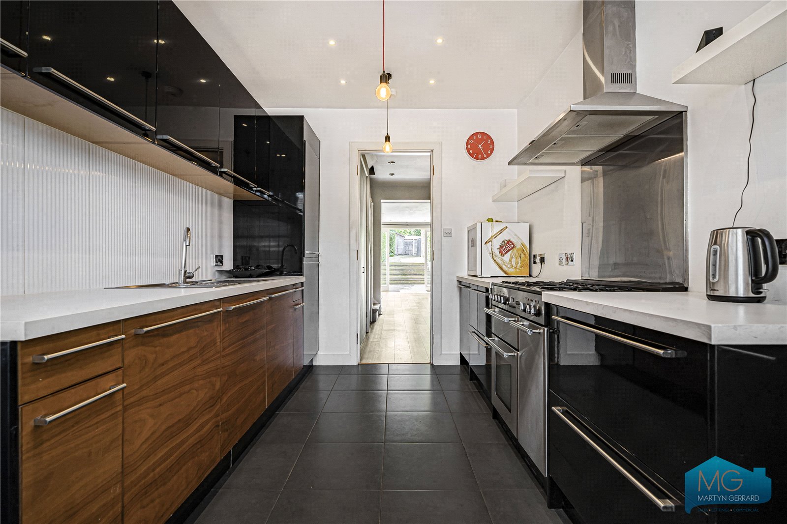 3 bedroom Terraced House for sale - Martyn Gerrard