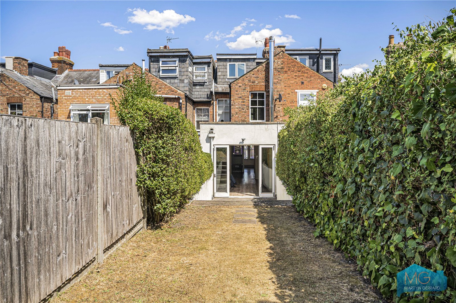 3 bedroom Terraced House for sale - Martyn Gerrard