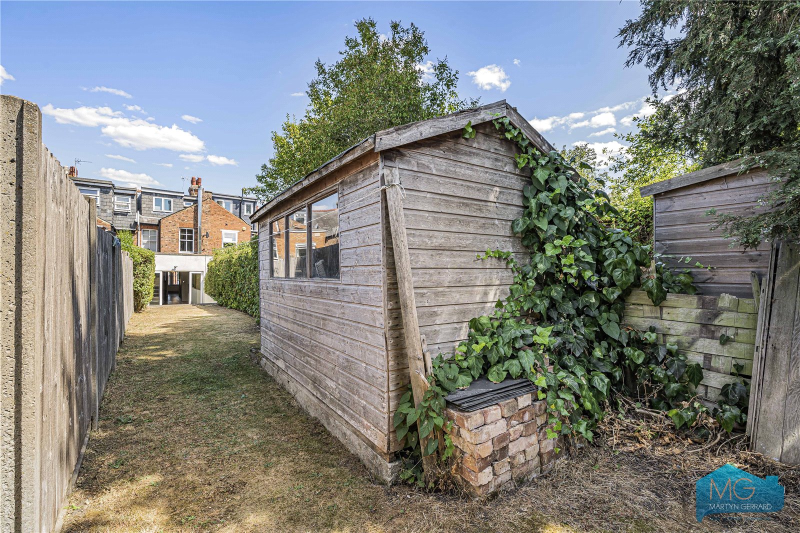 3 bedroom Terraced House for sale - Martyn Gerrard