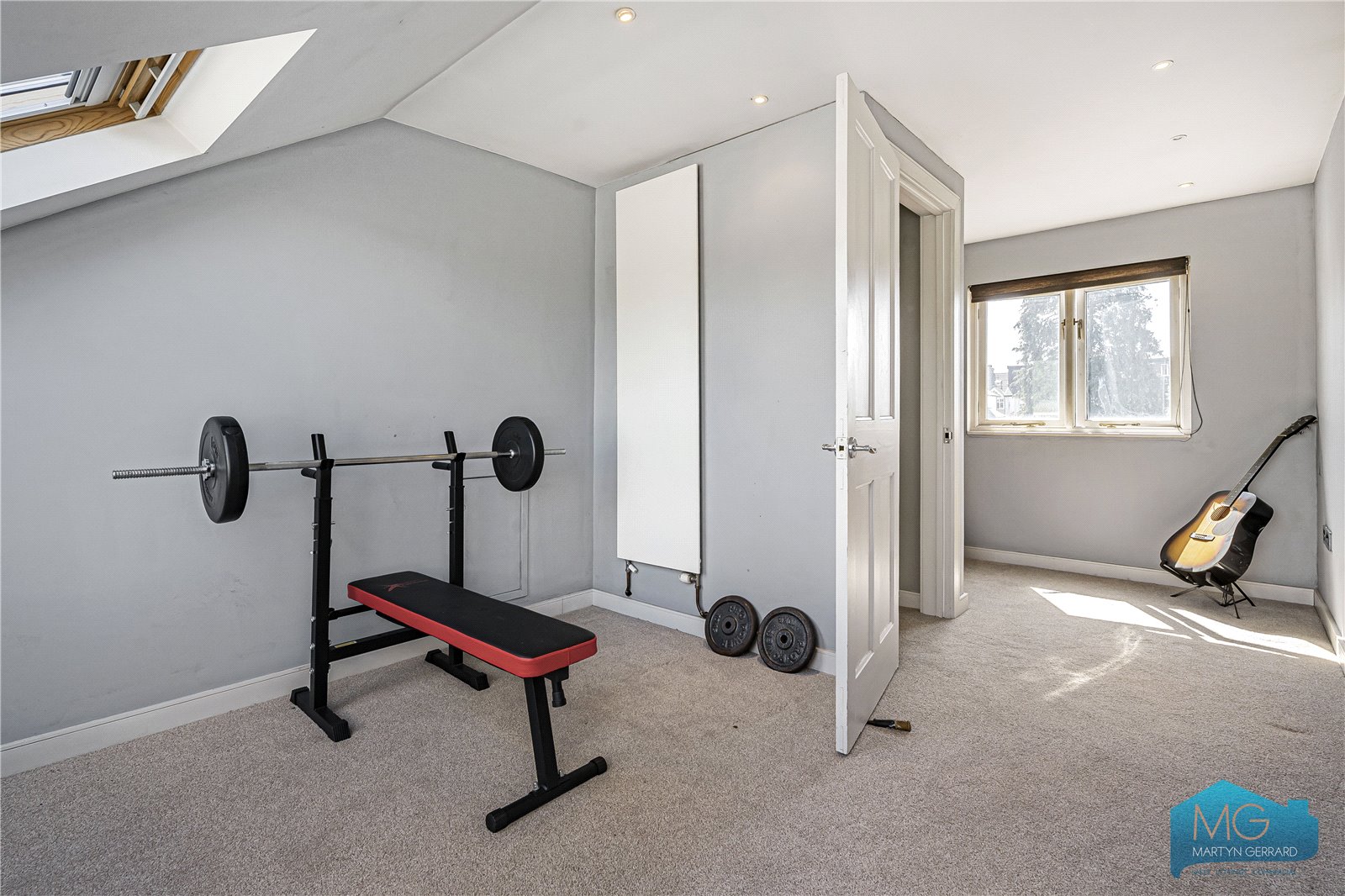 3 bedroom Terraced House for sale - Martyn Gerrard