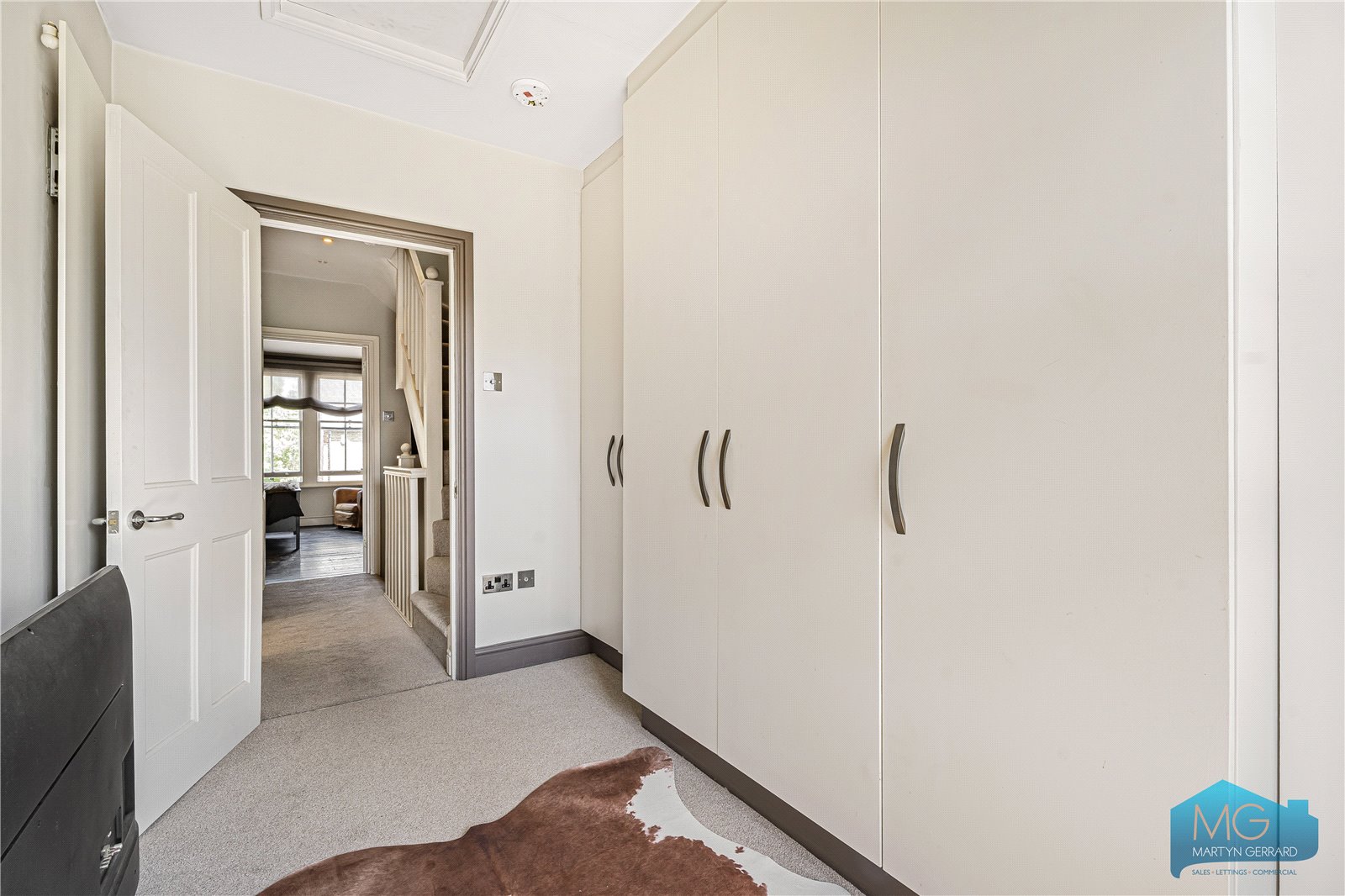 3 bedroom Terraced House for sale - Martyn Gerrard