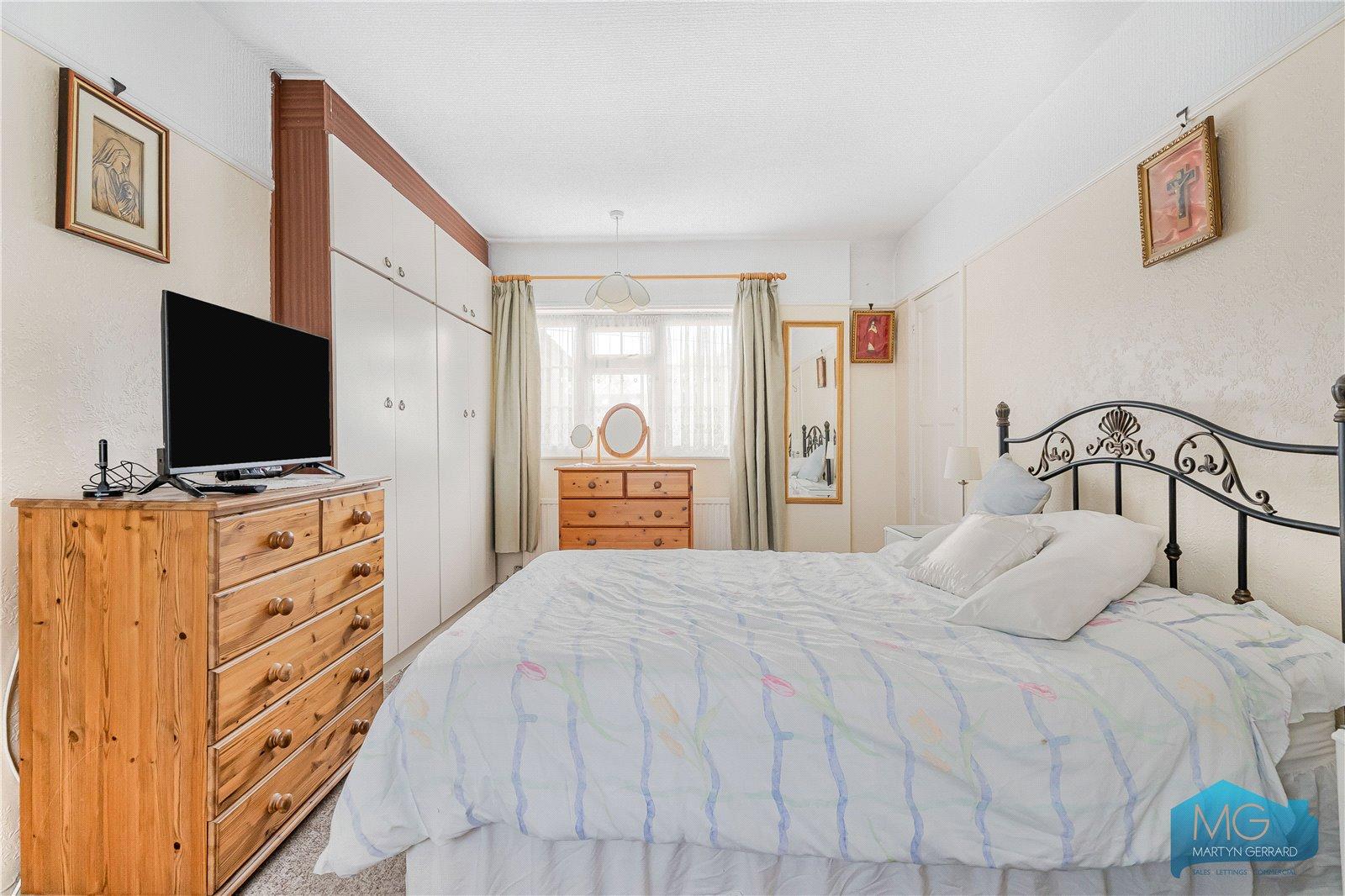 3 bedroom Terraced House for sale - Martyn Gerrard