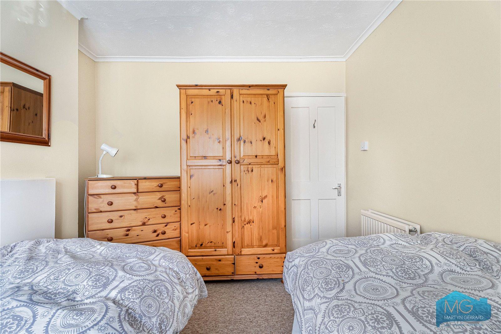 3 bedroom Terraced House for sale - Martyn Gerrard