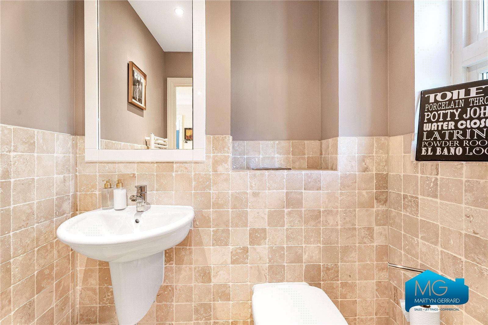 5 bedroom Semi-Detached House to rent - Martyn Gerrard