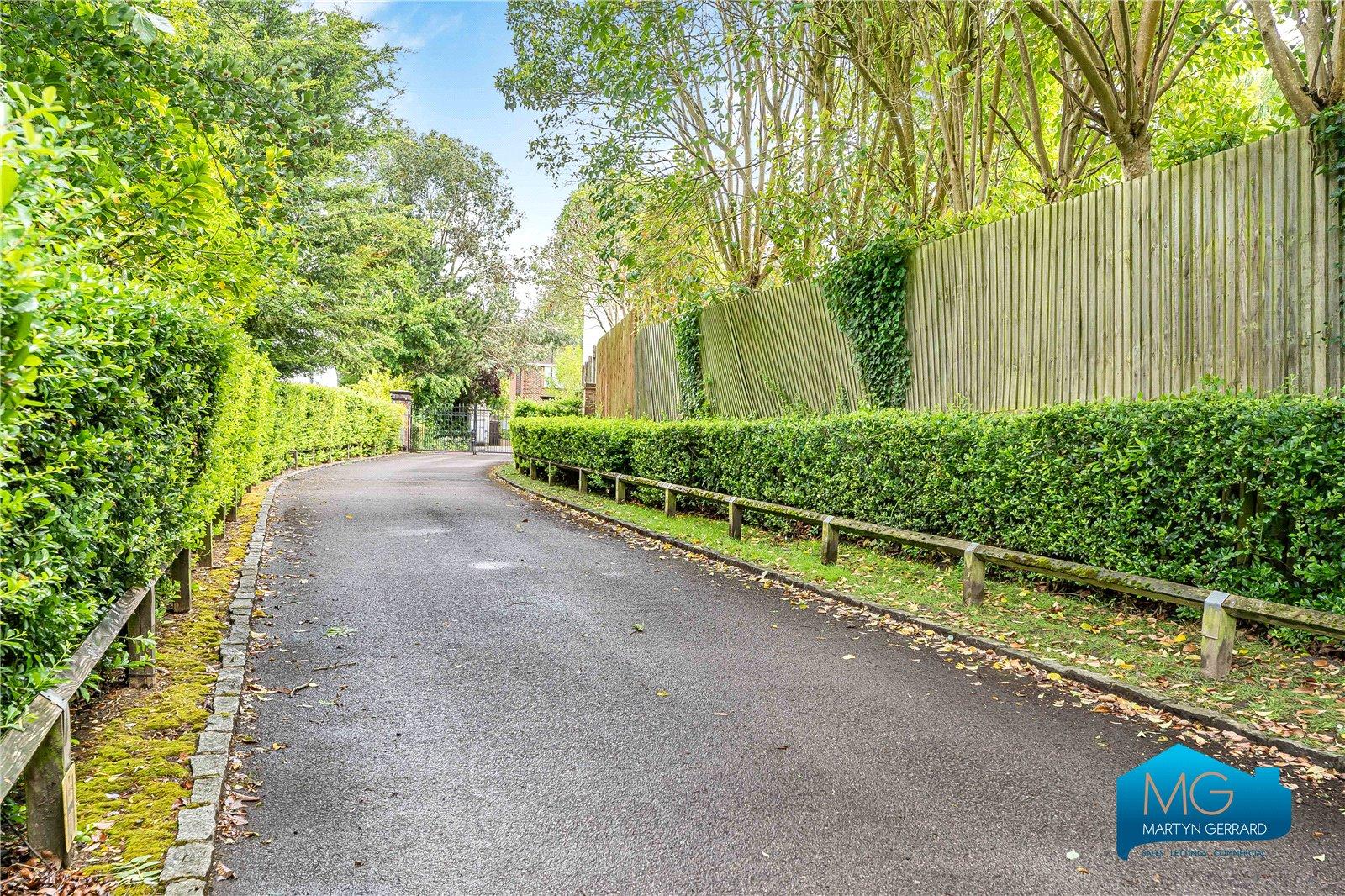 5 bedroom Semi-Detached House to rent - Martyn Gerrard
