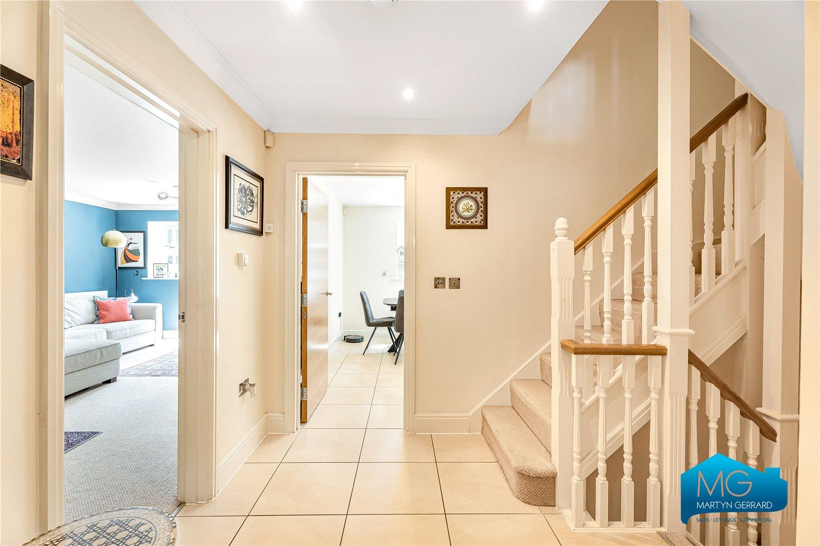 5 bedroom Semi-Detached House to rent - Martyn Gerrard
