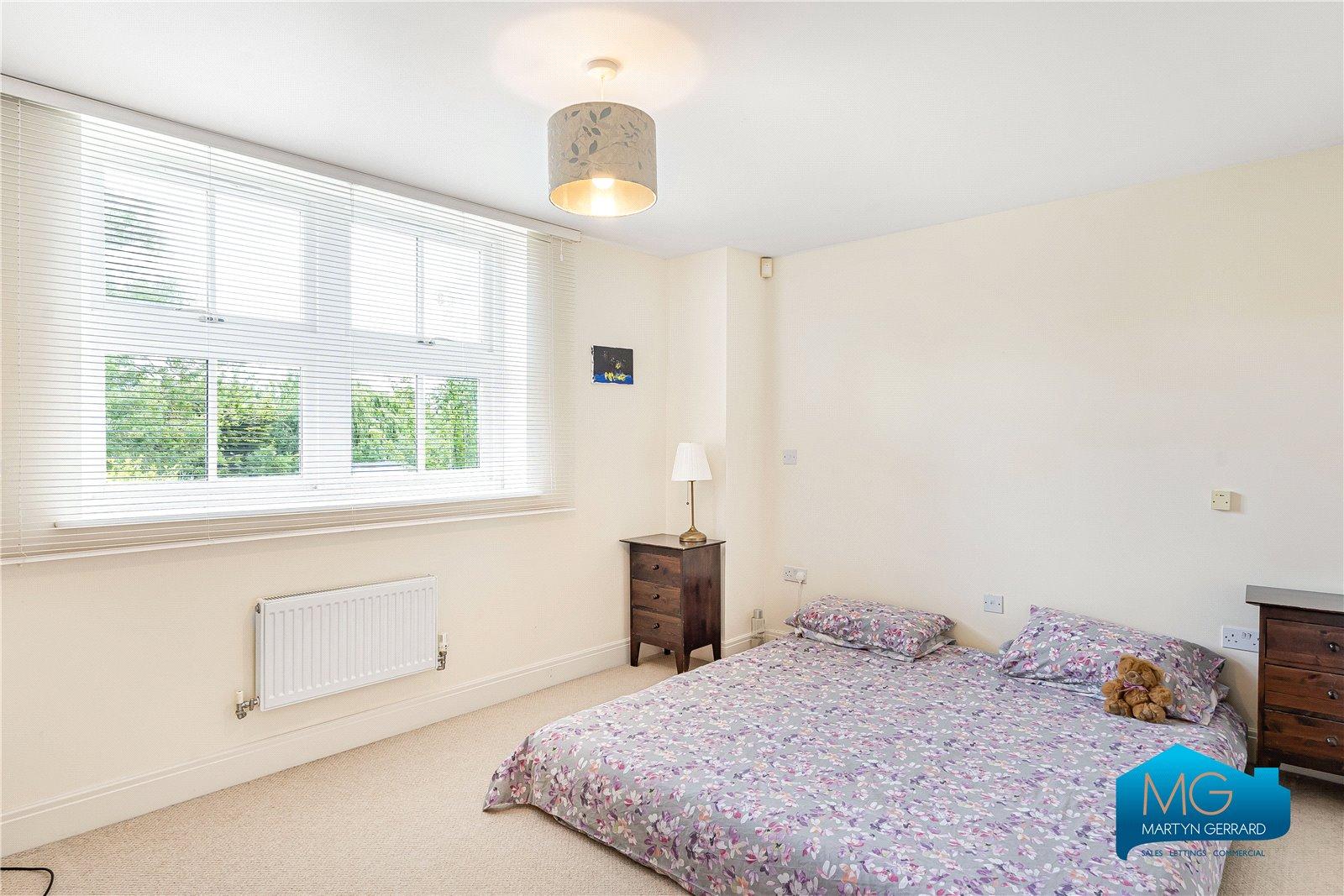 5 bedroom Semi-Detached House to rent - Martyn Gerrard